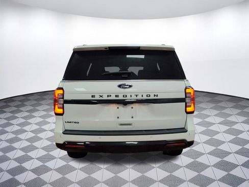 Used 2023 Ford Expedition Limited image 9