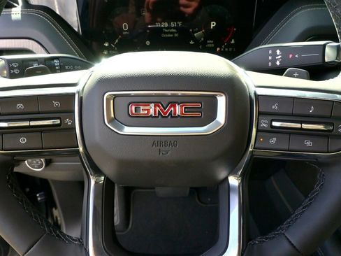 New 2026 GMC Yukon XL Elevation image 33