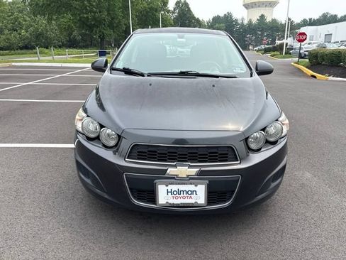 Used 2015 Chevrolet Sonic LT w/ Fun and Sun Package FWD image 2