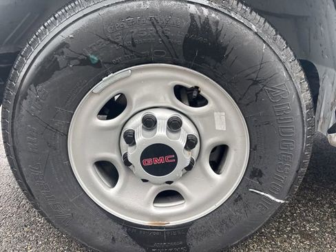 Used 2024 GMC Savana 3500 w/ Power Convenience Package image 8