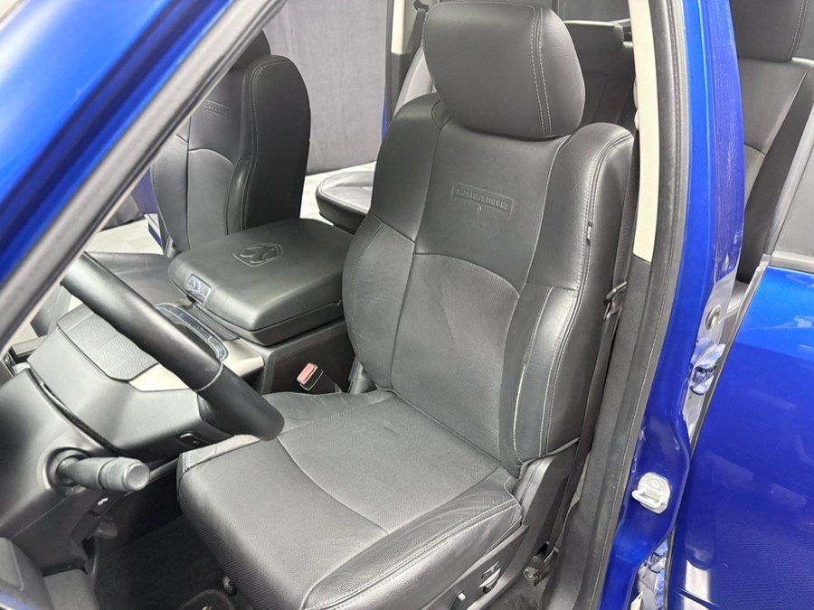 Used 2015 RAM 1500 Laramie w/ Convenience Group AWD/4WD image 30