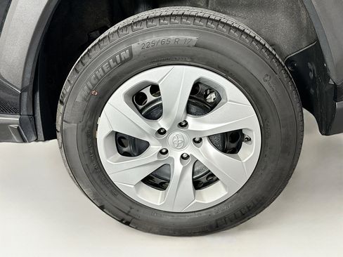 Used 2024 Toyota RAV4 LE image 11