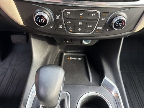 Used 2023 Chevrolet Traverse LT w/ LPO, Floor Liner Package AWD/4WD image 21