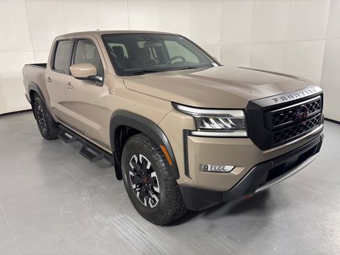 Used 2024 Nissan Frontier Pro-X w/ Technology Package RWD image 2