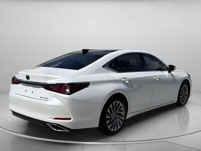 Used 2025 Lexus ES 350 Ultra Luxury w/ Accessory Package (Z1)