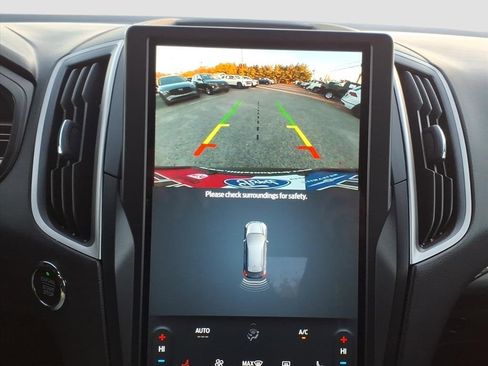 Used 2022 Ford Edge SEL w/ Sport Appearance Package image 22