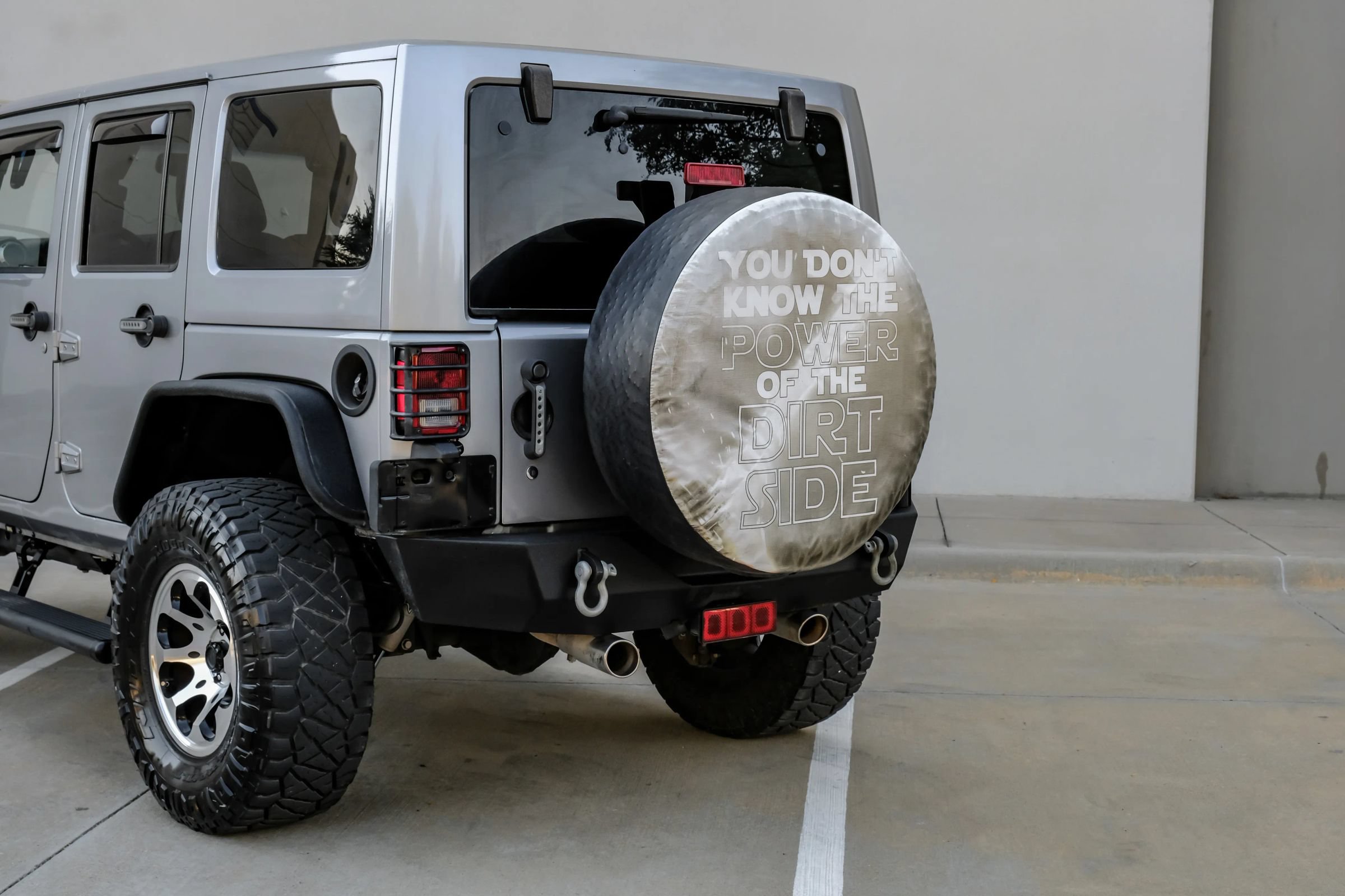 Used 2016 Jeep Wrangler Unlimited Rubicon w/ Connectivity Group AWD/4WD image 15