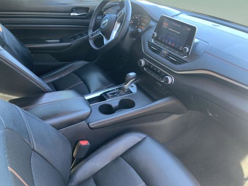 Used 2021 Nissan Altima 2.5 SR w/ SR Premium Package image 42