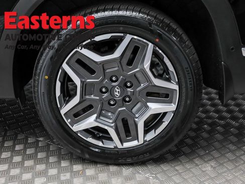 Used 2023 Hyundai Santa Fe Limited image 8