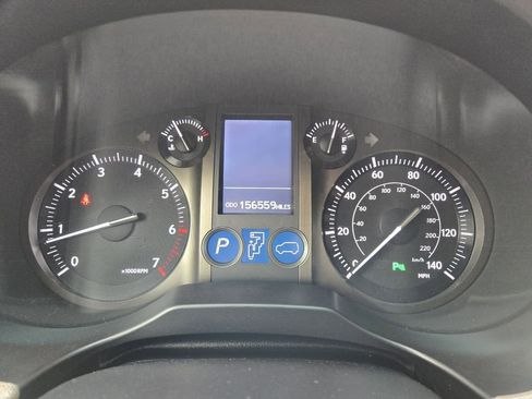 Used 2011 Lexus GX 460 image 25