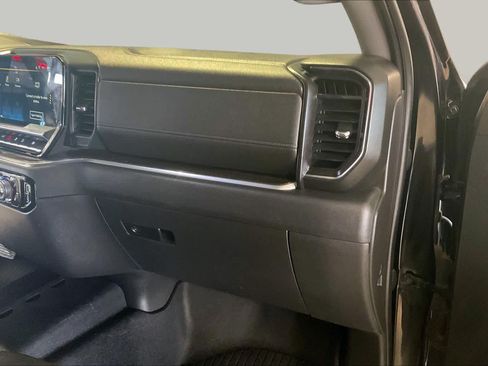 Used 2022 Chevrolet Silverado 1500 LT AWD/4WD image 18