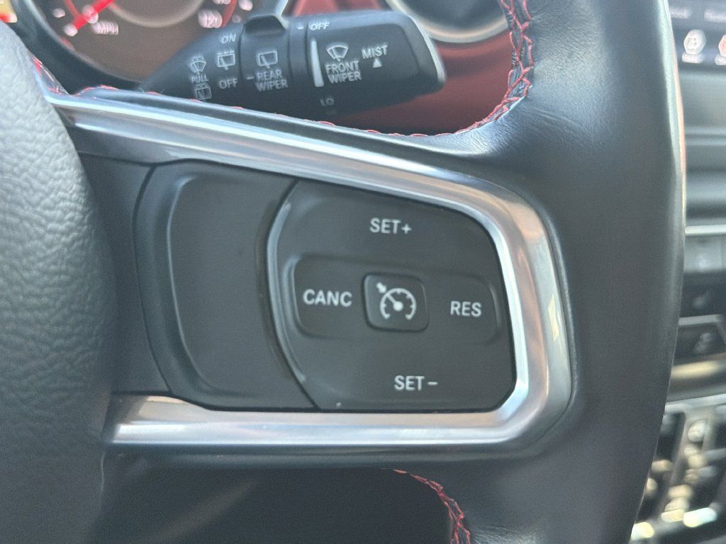 Used 2021 Jeep Wrangler Unlimited Rubicon w/ Cold Weather Group AWD/4WD image 21