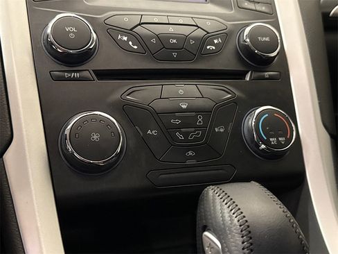 Used 2015 Ford Fusion SE image 23