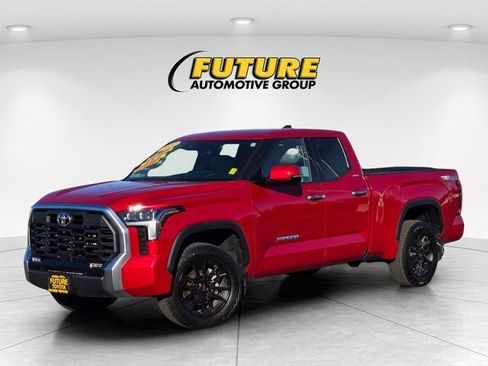 Used 2022 Toyota Tundra Limited w/ TRD Off-Road Package AWD/4WD image 10