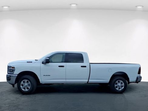 New 2026 RAM 3500 Big Horn AWD/4WD image 5