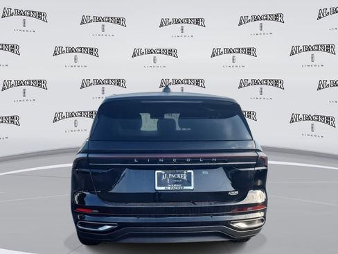 New 2026 Lincoln Nautilus Premier image 4