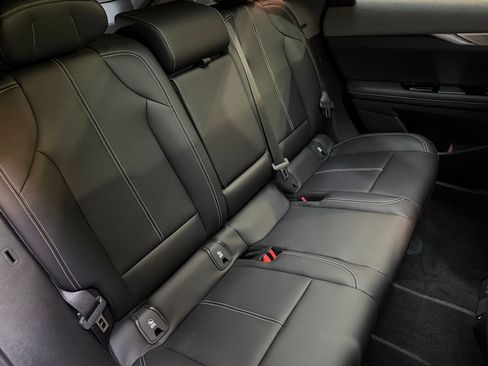 Certified 2025 Cadillac Optiq Sport 1 w/ LPO, Floor Liner Package AWD/4WD image 46