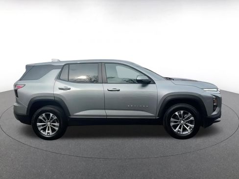 Used 2025 Chevrolet Equinox LT image 15