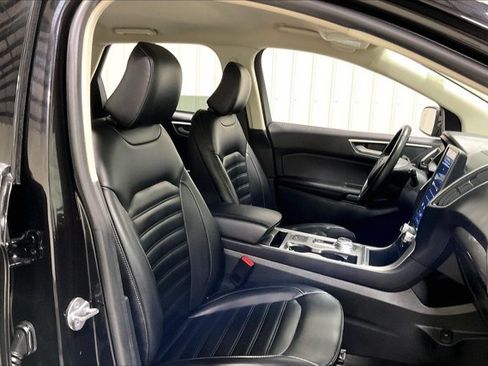 Used 2024 Ford Edge SEL AWD/4WD image 7