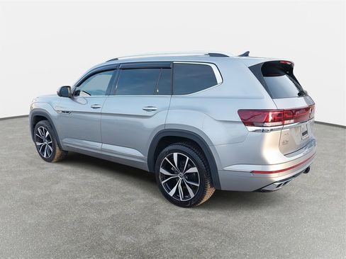 Certified 2024 Volkswagen Atlas SEL Premium R-Line image 7