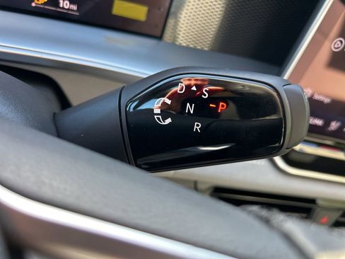 New 2026 Volkswagen Tiguan SE R-Line FWD image 30
