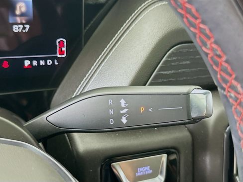 Used 2025 GMC Yukon AT4 Ultimate AWD/4WD image 18