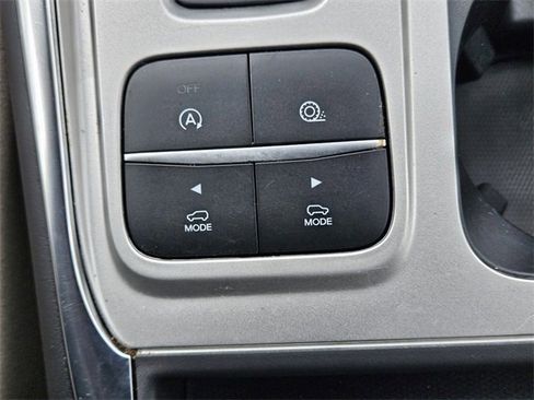 Used 2024 Ford Explorer Limited image 23