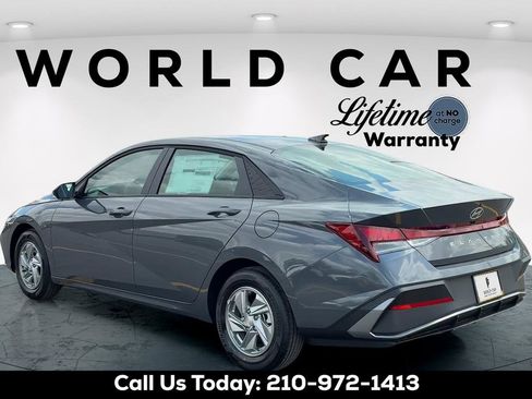 New 2026 Hyundai Elantra SE FWD image 6