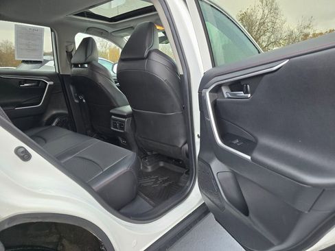 Used 2021 Toyota RAV4 TRD Off-Road image 15