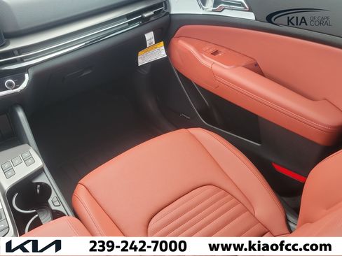 New 2026 Kia Sportage SX FWD image 17