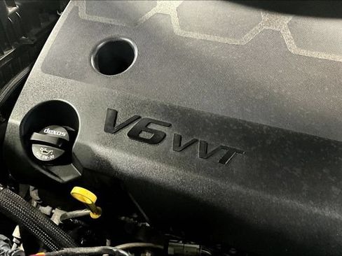 Used 2022 Chevrolet Traverse LS AWD/4WD image 30