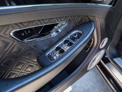 Used 2020 Bentley Continental GT AWD/4WD image 37
