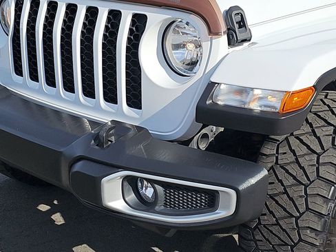 Used 2022 Jeep Gladiator Sport image 34
