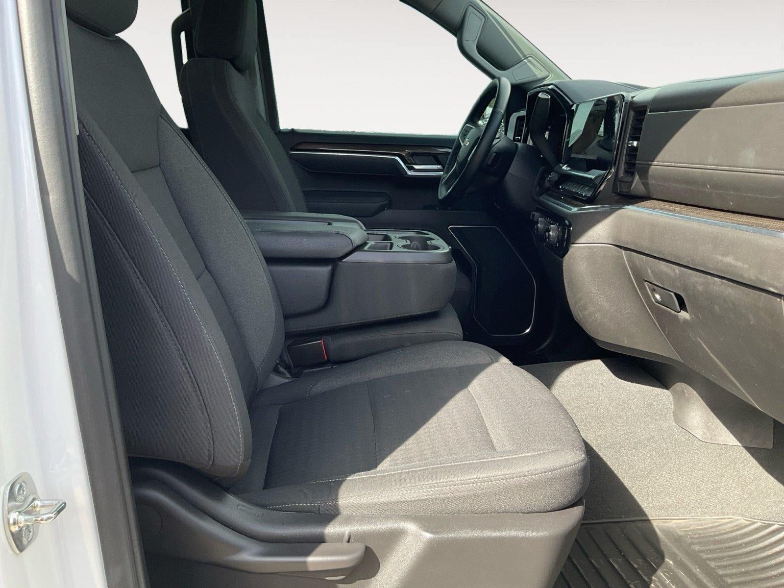 Certified 2025 Chevrolet Silverado 1500 LT AWD/4WD image 15
