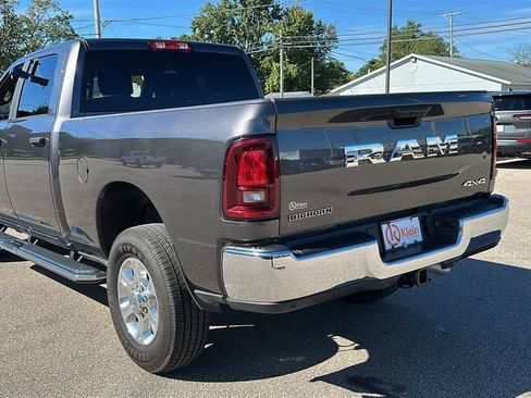 Used 2025 RAM 2500 Big Horn AWD/4WD image 6
