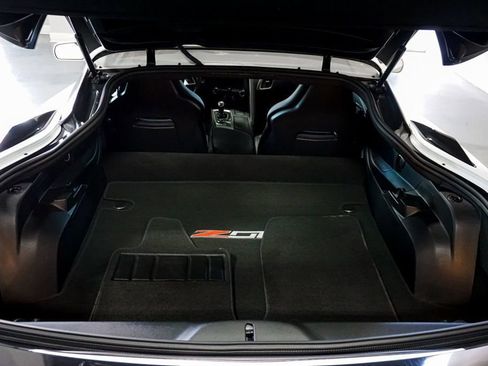 Used 2019 Chevrolet Corvette Z06 w/ Z07 Performance Package image 42