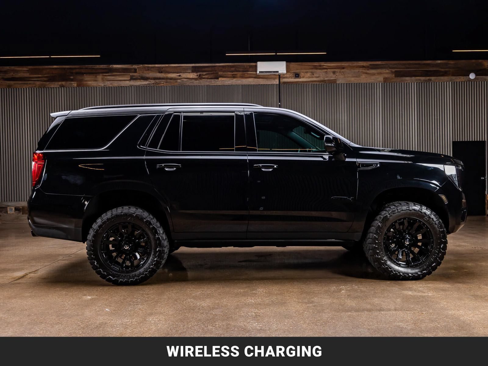 Used 2022 GMC Yukon AT4 AWD/4WD image 10