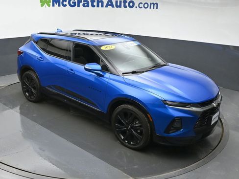 Used 2021 Chevrolet Blazer RS w/ Enhanced Convenience Package image 3