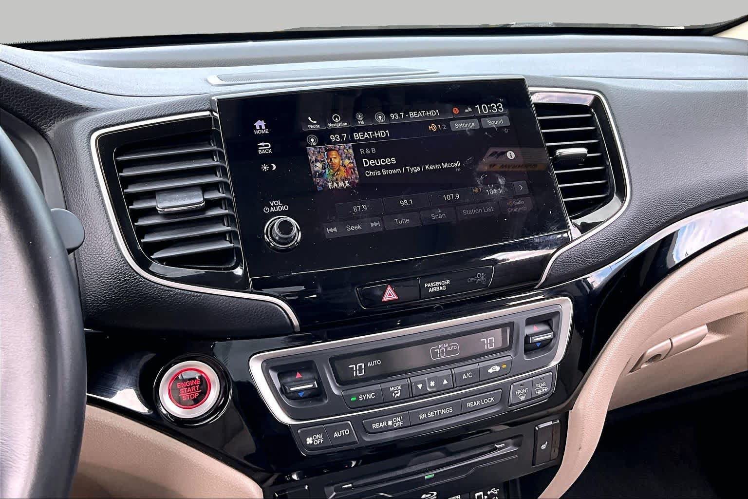 Used 2022 Honda Pilot Touring image 7