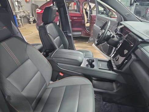 Used 2024 GMC Acadia AT4 w/ Luxury Package AWD/4WD image 14