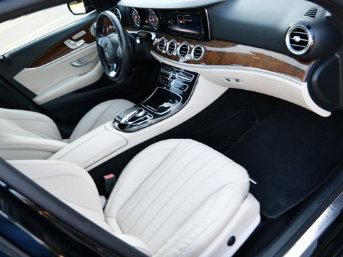 Used 2017 Mercedes-Benz E 300 image 28