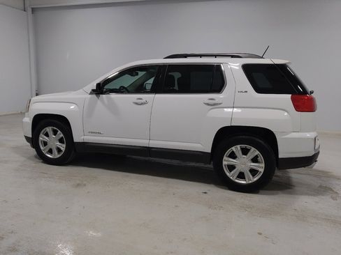 Used 2017 GMC Terrain SLE w/ Convenience Package image 3