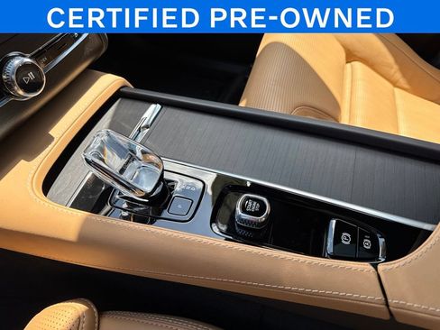 Used 2024 Volvo XC90 T8 Ultimate w/ Lounge Package AWD/4WD image 13