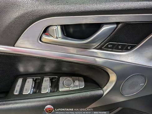 Used 2019 Genesis G70 2.0T Advanced w/ Elite Package image 15