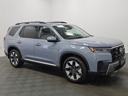 New 2026 Honda Pilot Touring image 2