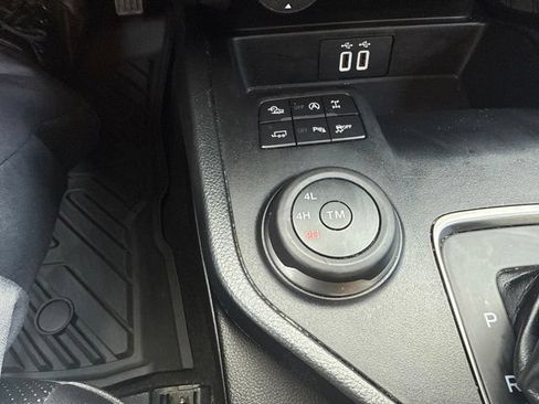 Used 2022 Ford Ranger XLT w/ Equipment Group 302A High AWD/4WD image 19
