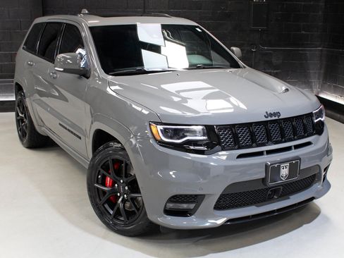 Used 2020 Jeep Grand Cherokee SRT AWD/4WD image 10