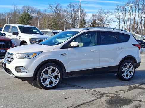Certified 2019 Ford Escape Titanium image 5