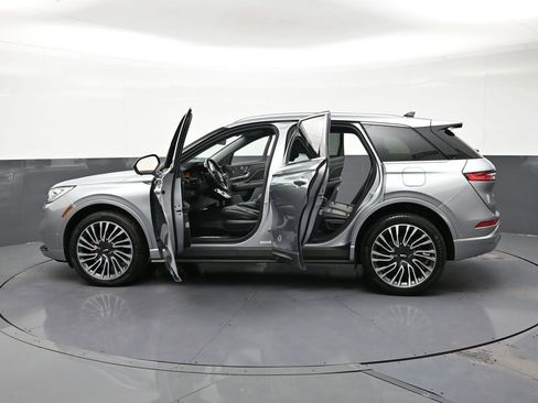 Used 2021 Lincoln Corsair Reserve w/ Equipment Group 201A AWD/4WD image 34