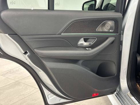 Used 2024 Mercedes-Benz GLE 53 AMG 4MATIC image 4